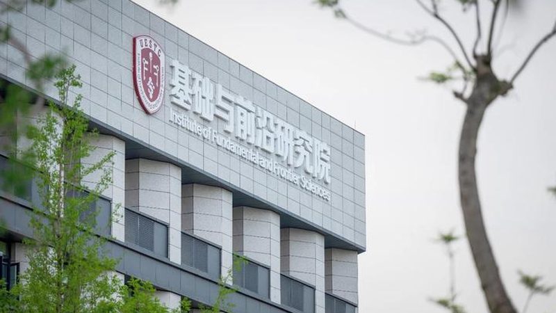 航空插头连接器：如何选择合适的进口品牌？**